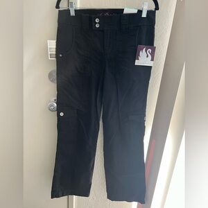 Gloria Vanderbilt women’s black pants, Size: 8 Petite. New with tags.